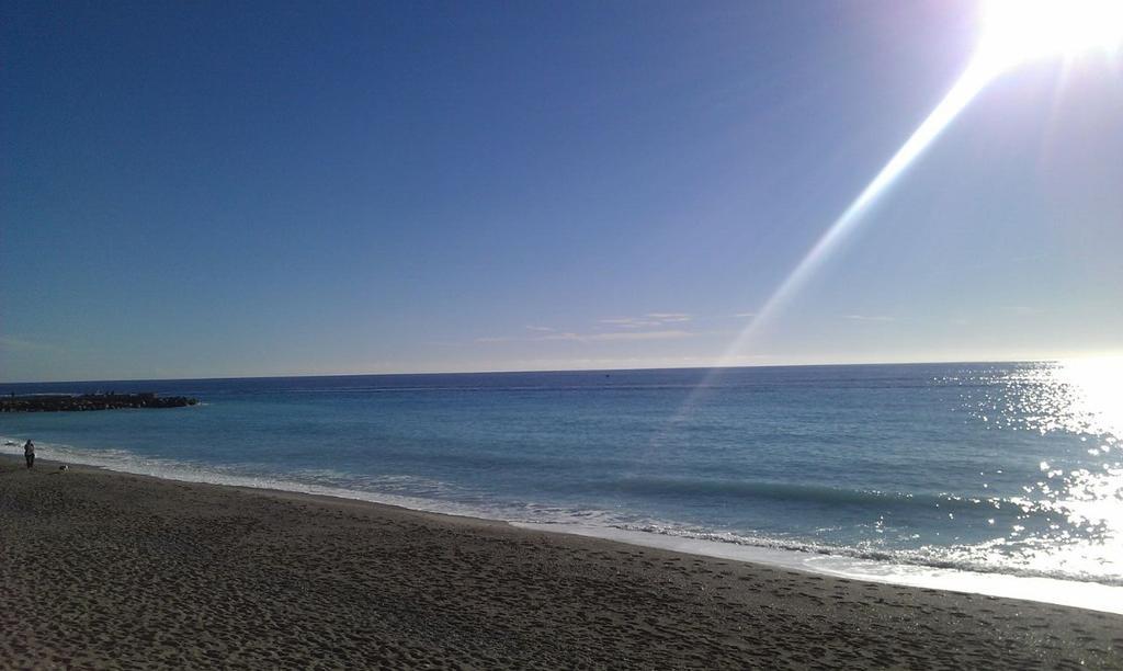 Les Agrumes Varigotti Bagian luar foto