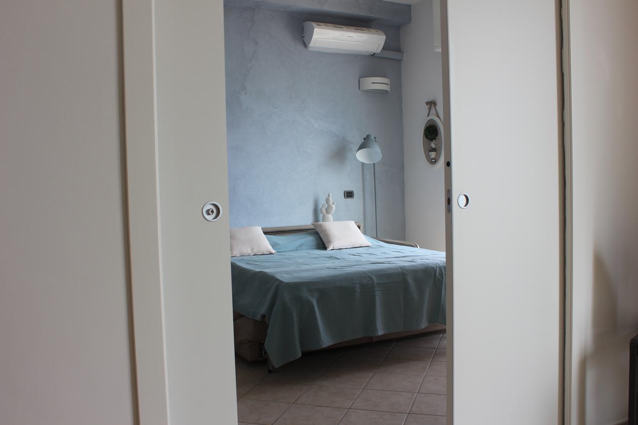 Les Agrumes Varigotti Bagian luar foto